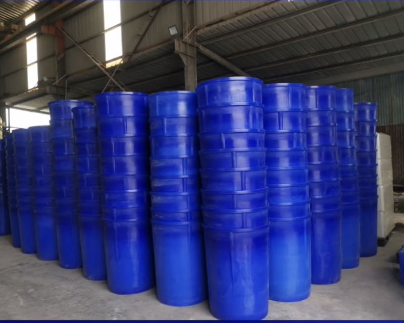 食品級(jí)塑料圓形桶泡菜桶養(yǎng)殖桶干凈衛(wèi)生