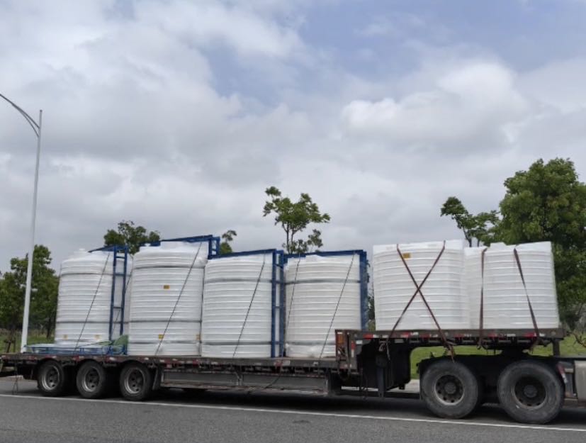 多規(guī)格平底塑料水箱 迅升容器