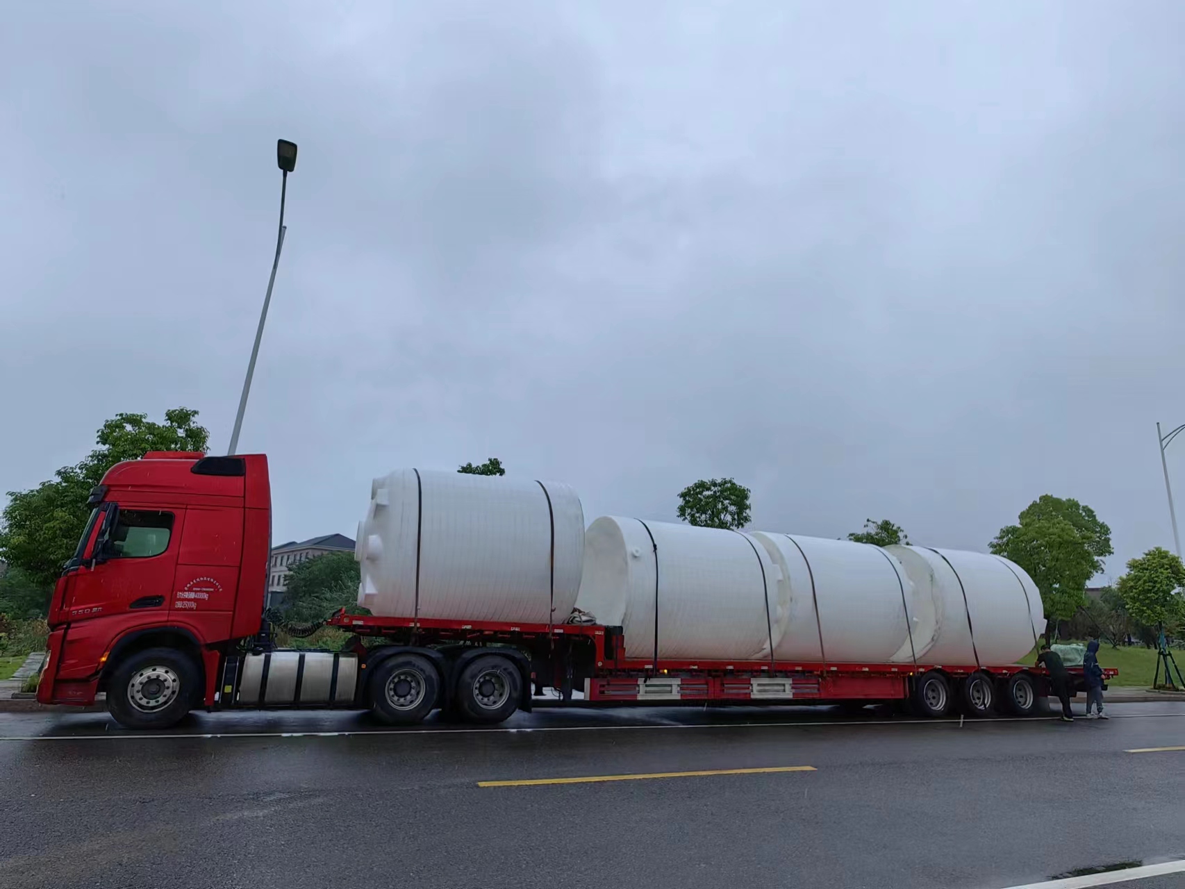 迅升白色外加劑塑料儲(chǔ)罐容器廠家定制